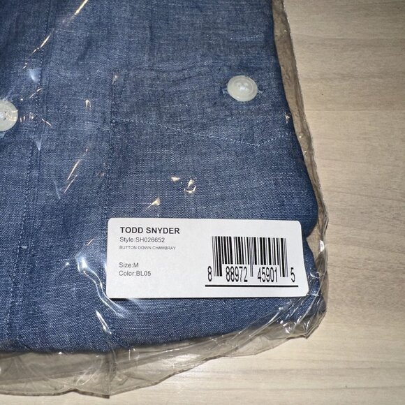 NWT Todd Snyder Blue Button Down Chambray Mens Shirt Medium SH026652 - Picture 3 of 5